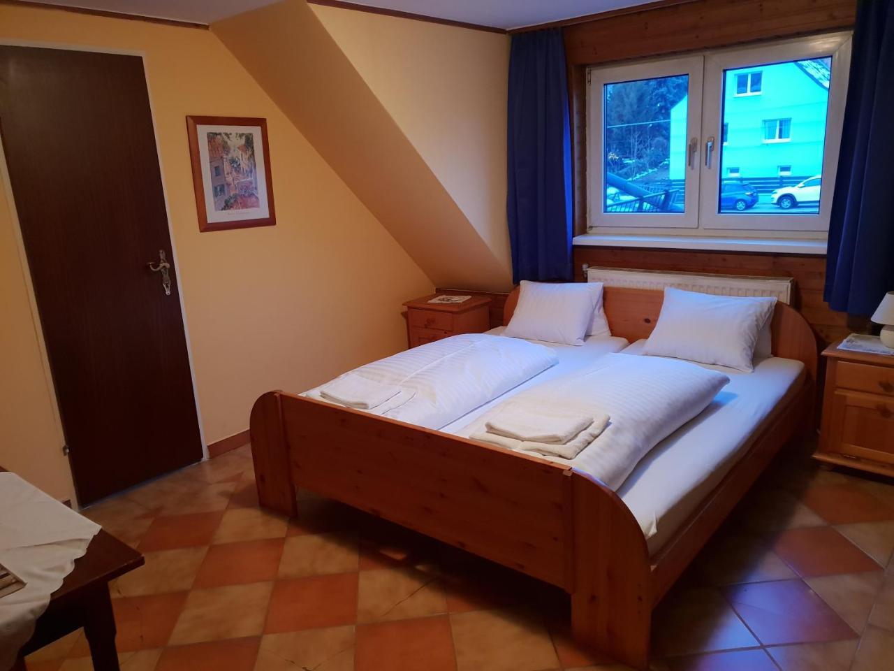 Pirates Hotel Hainburg an der Donau Zewnętrze zdjęcie
